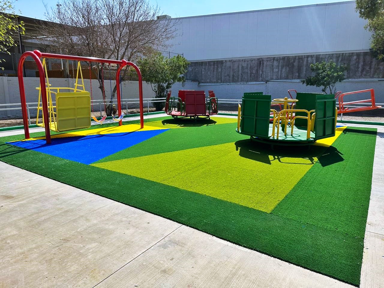 pasto-sintetico-jardin-mexico.jpg